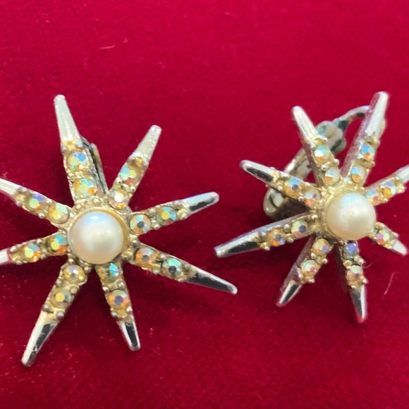 Vintage Earrings - Picture 3 of 5